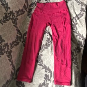All the right places size 6 lululemon pant